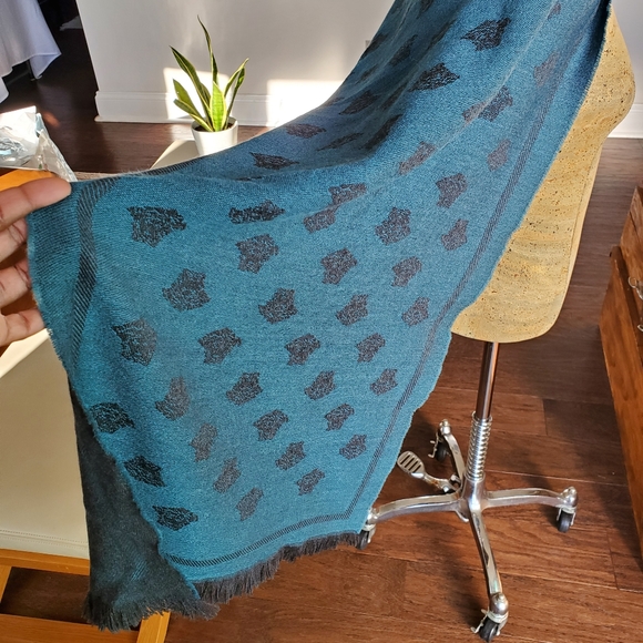 Versace Scarf - Picture 6 of 12